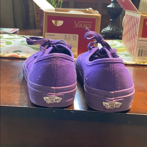 Authentic Van’s - Picture 4 of 4